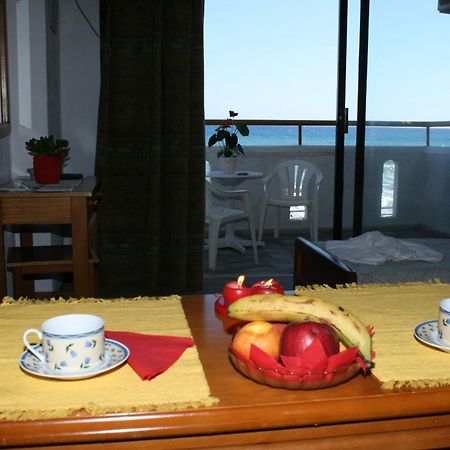 Blue Bay Apartments خيرسونِسوس المظهر الخارجي الصورة