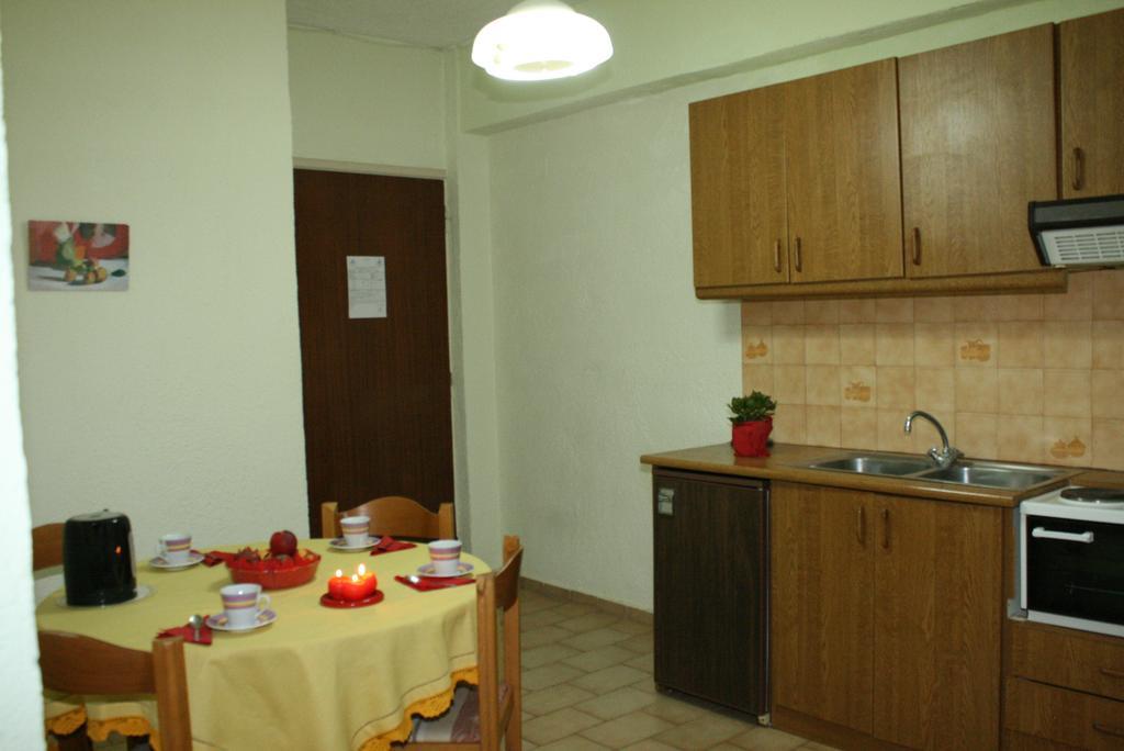 Blue Bay Apartments خيرسونِسوس المظهر الخارجي الصورة